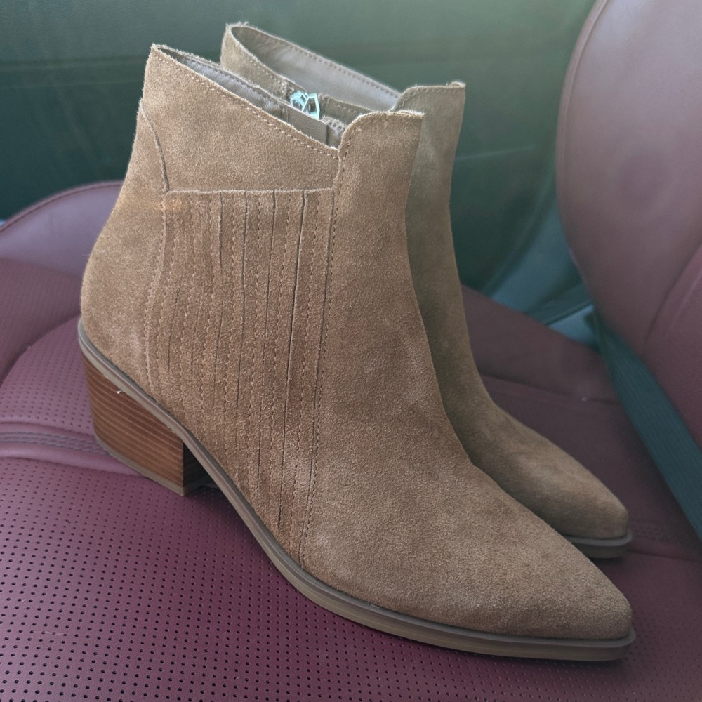 Dolce Vita 9.5 Salome Brown Ankle Boots